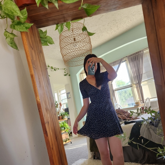 Dress - Picture 2 of 3